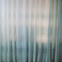 پرده تمیز وشیک ۲/۵ در۲/۵ بفروش میرسد