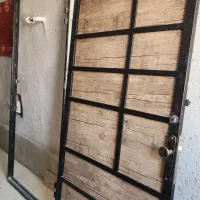 درب چوب و آهن