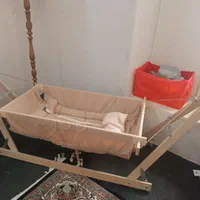 گهواره چوبی در حد نو