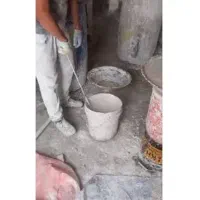 شاگرد فقط گچ ساز