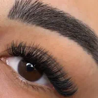 مدل اکستنشن مژه فقط هزینه مواد گرفته میشه