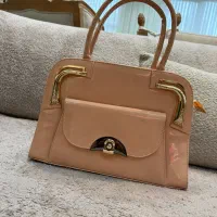 تعدادی کیف دانه ای ۱۵۰|کیف، کفش، کمربند|تبریز, |دیوار