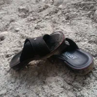 دمپایی با کَلاس