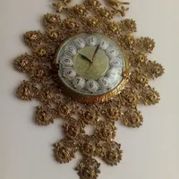 ساعت دیواری