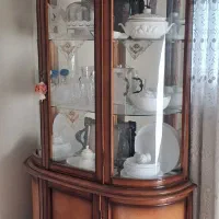 ویترین چوب راش