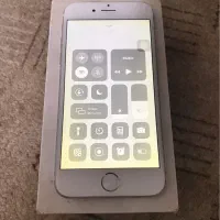 آیفون 6 درحد نو 64 گیگ