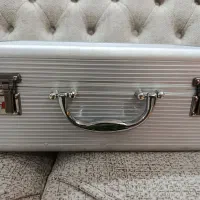 چمدان|کیف، کفش، کمربند|بابل, |دیوار