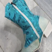 بوت زنانه|کیف، کفش، کمربند|شیراز, زرهی|دیوار