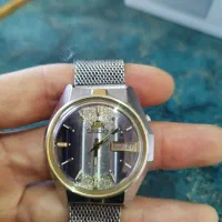 اورینت|ساعت|شهرکرد, |دیوار