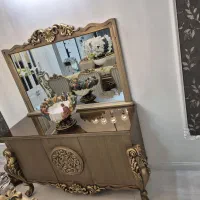 کنسول و آئینه