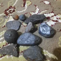 چندتاسنگ،به،اهنرباجذب،بیشتری،دارند