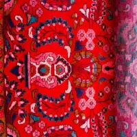 قالی دستباف قدیمی