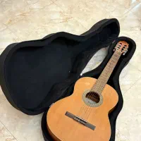 گیتار آلمانزا ۴۰۱ دست دوم