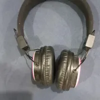 هدست نیا بدون بلوتوث کاملا سالم و نو