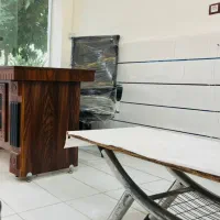 فروش صندلی مدیریت در حد نو + میز عسلی