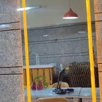 3 تا آینه سالنی با نور انبه ای