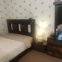 فروش تخت و کمد و پاتختی و آیینه ست کامل