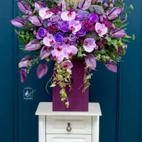 نیازمند یک فرد ماهر برای گلفروشی