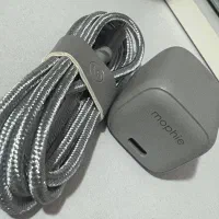 آداپتور اصلی Mophie مخصوص آیفون تمیز و سالم