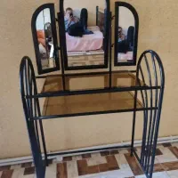 میز آینه ای آرایشی