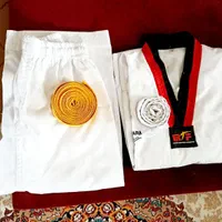لباس تکواندو دو کمربندش جدا ۳۰و۴۰ تومان.۵تا ۹سال|تجهیزات ورزشی|قم, شهرک امام حسن|دیوار