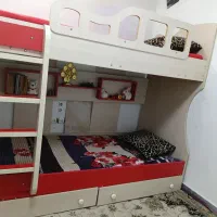 تخت دو طبقه بسیار تمیز