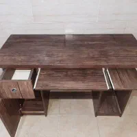 میز کامپیوتر با چوب خوب و سنگین(فوری)