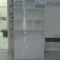 کتابخونه و میز تحریر