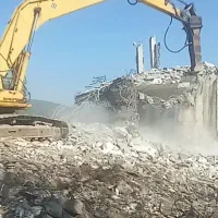 تخریب ساختمان های کلنگی