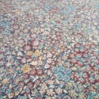 ز۳ عدد فرش به فروش میرسد ۱۲ متری ۷۰۰ شانه