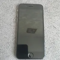 اپل iPhone 6s با حافظهٔ ۶۴ گیگابایت
