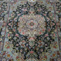 قالیچه و تابلوفرش،سه متر و هفتاد سانت ،بسیار زیبا