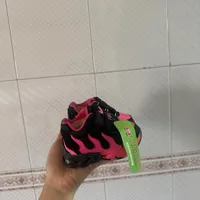 کتونی نایک کاملا نو داخل کرک بسیار نرم و سبک|کفش و لباس بچه|تهران, سلسبیل|دیوار