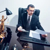 وکیل پایه یک دادگستری