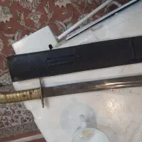 شمشیر عتیقه که از پدر بزرگم مودنده ۹۲ سانت است|کلکسیون اشیاء عتیقه|تبریز, |دیوار