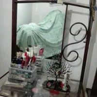 سرویس تخت دونفره و میز آرایش فرفوژه سالم