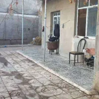 خانه مسکونی قدیمی  در بویین زهرا /خونان خ ولیعصر