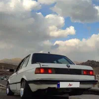 بی ام و ۳۲۰ کلاسیک bmw