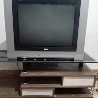 تلویزیون ۲۸اینچ LGو زیر تلویزیونی