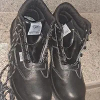 کفش ایمنی و نیم بوت زنانه