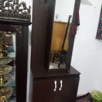 جاکفشی ایستاده و بوفه