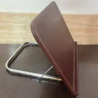 نگهدارنده کتاب(استند کاغذ) چرمی  قهوه‌ای / اصفهان|لوازم التحریر|اصفهان, گورت|دیوار