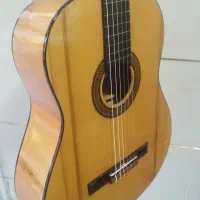 گیتار تمام چوب