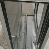 یک قفسیه المینیومی باشیشه  قیمت توافقی تخفیف داریم|کتابخانه، شلف، قفسه‌های دیواری|دهدشت, |دیوار