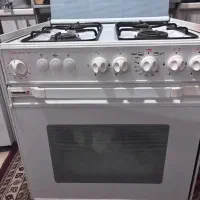 مبل ، گاز ۴ شعله ، تخت چوبی ، فرش ۹ m،گلدون بزرگ|مبلمان خانگی و میز عسلی|اصفهان, سرچشمه|دیوار