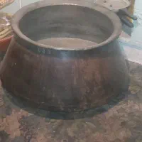دیگ مسی قدیمی دست ساز در حد نو|ظروف سرو و پذیرایی|شیراز, تاچارا|دیوار