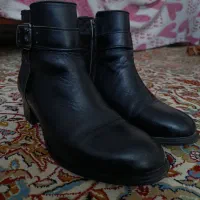 چند جفت کفش چرم