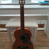 گیتار دست ساز اسپانیایی آنتونیو سانچز اس ۱۰