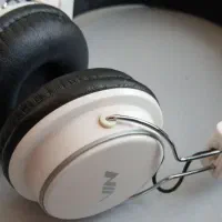 هدفون و شلوار