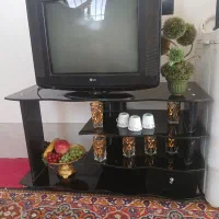 میز وتلویزیون